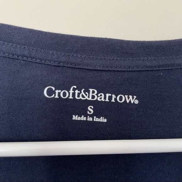 Croft & Barrow Navy Floral Tank Top. Size Small - Picture 2 of 6